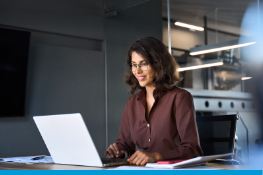 woman with laptop